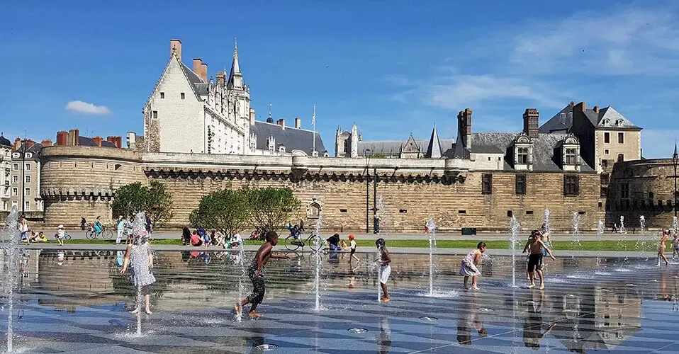 Vue du château des Ducs à Nantes